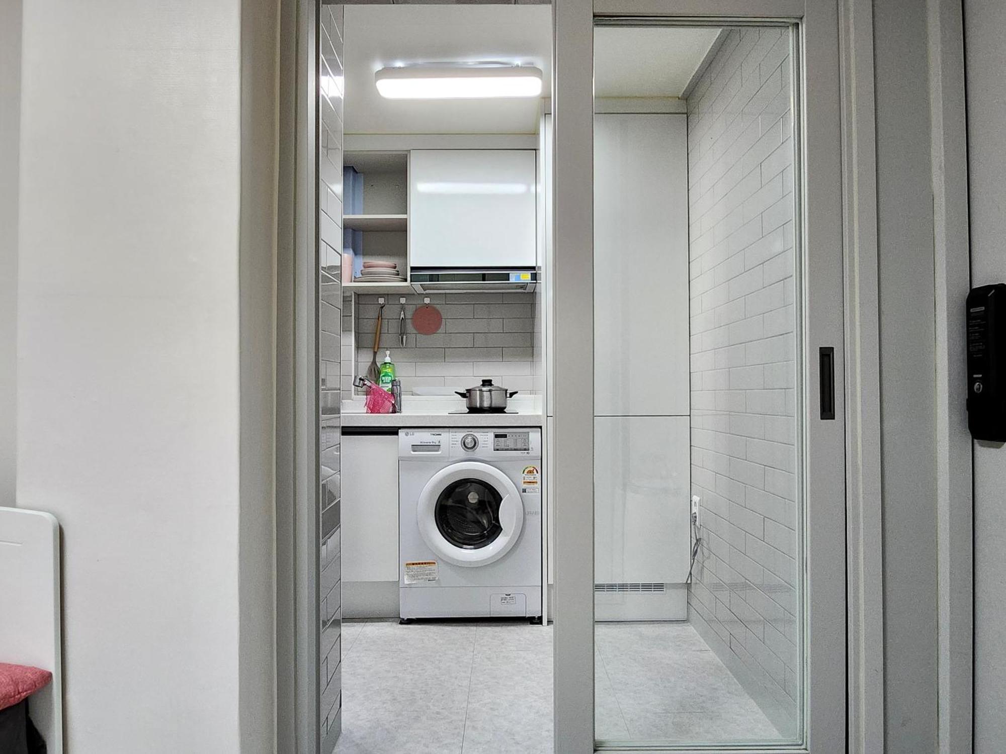 Affordable And Cozy Near Nakseongdae Station Seoul