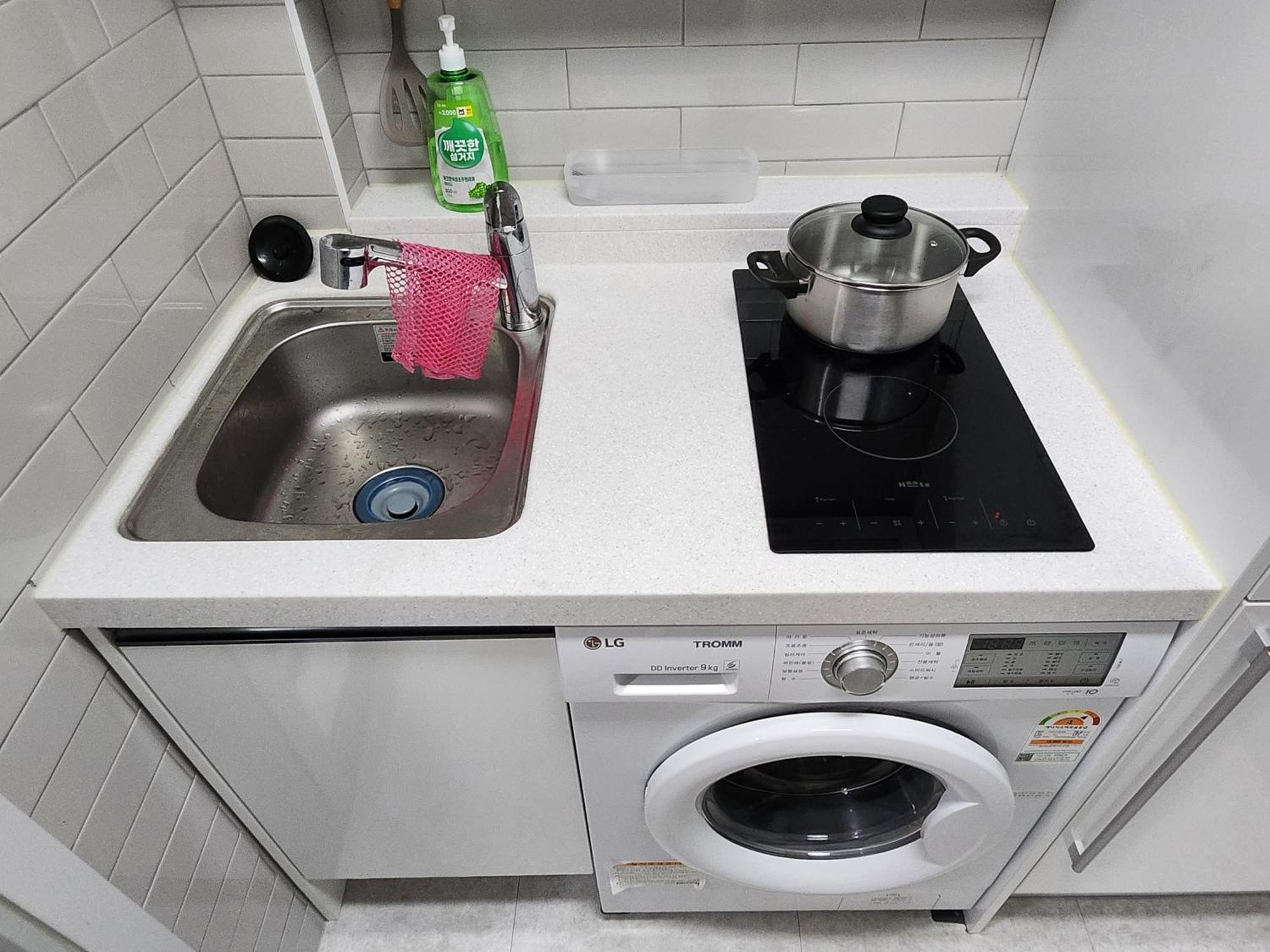 Affordable And Cozy Near Nakseongdae Station * Seoul