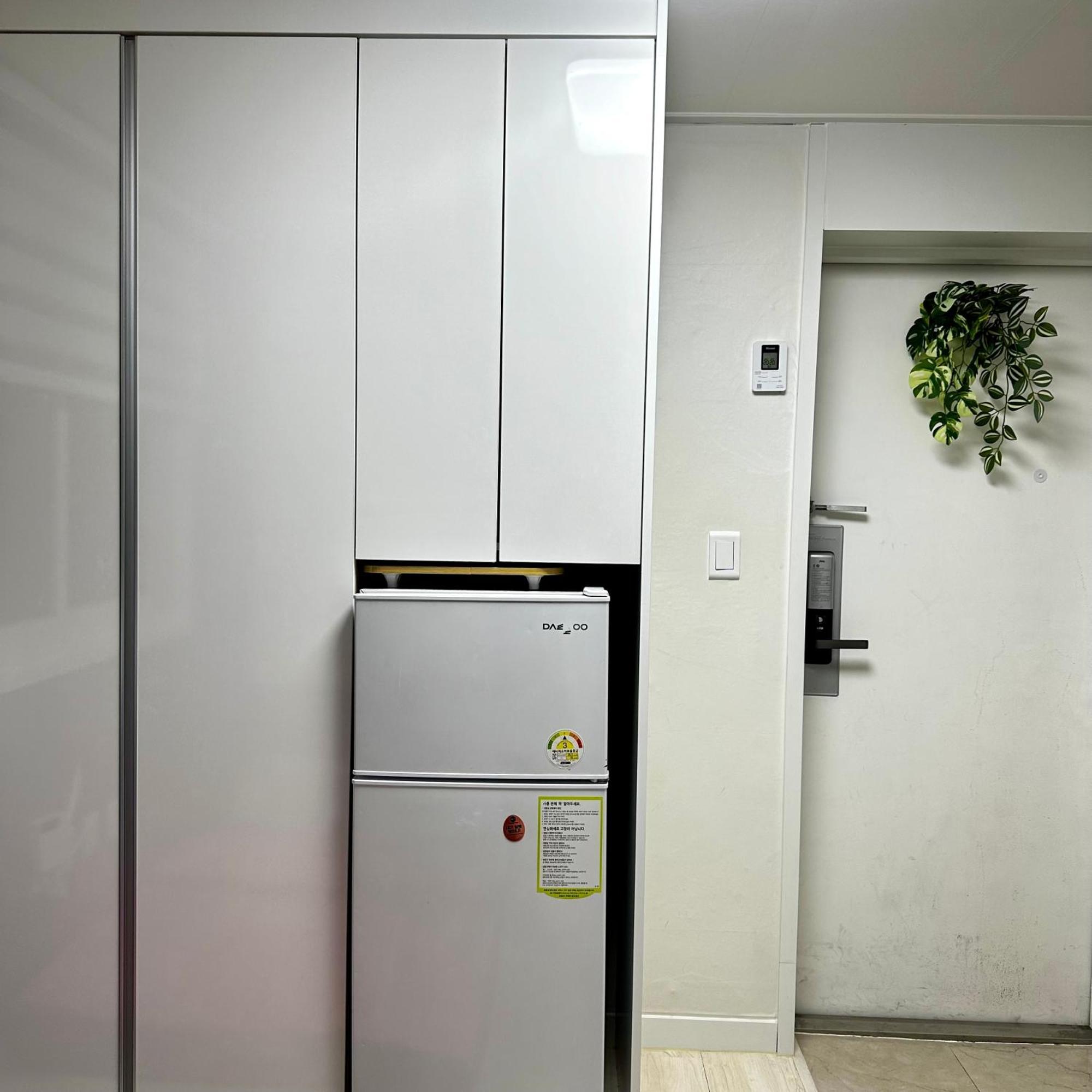 Affordable And Cozy Near Nakseongdae Station Apartment Seoul
