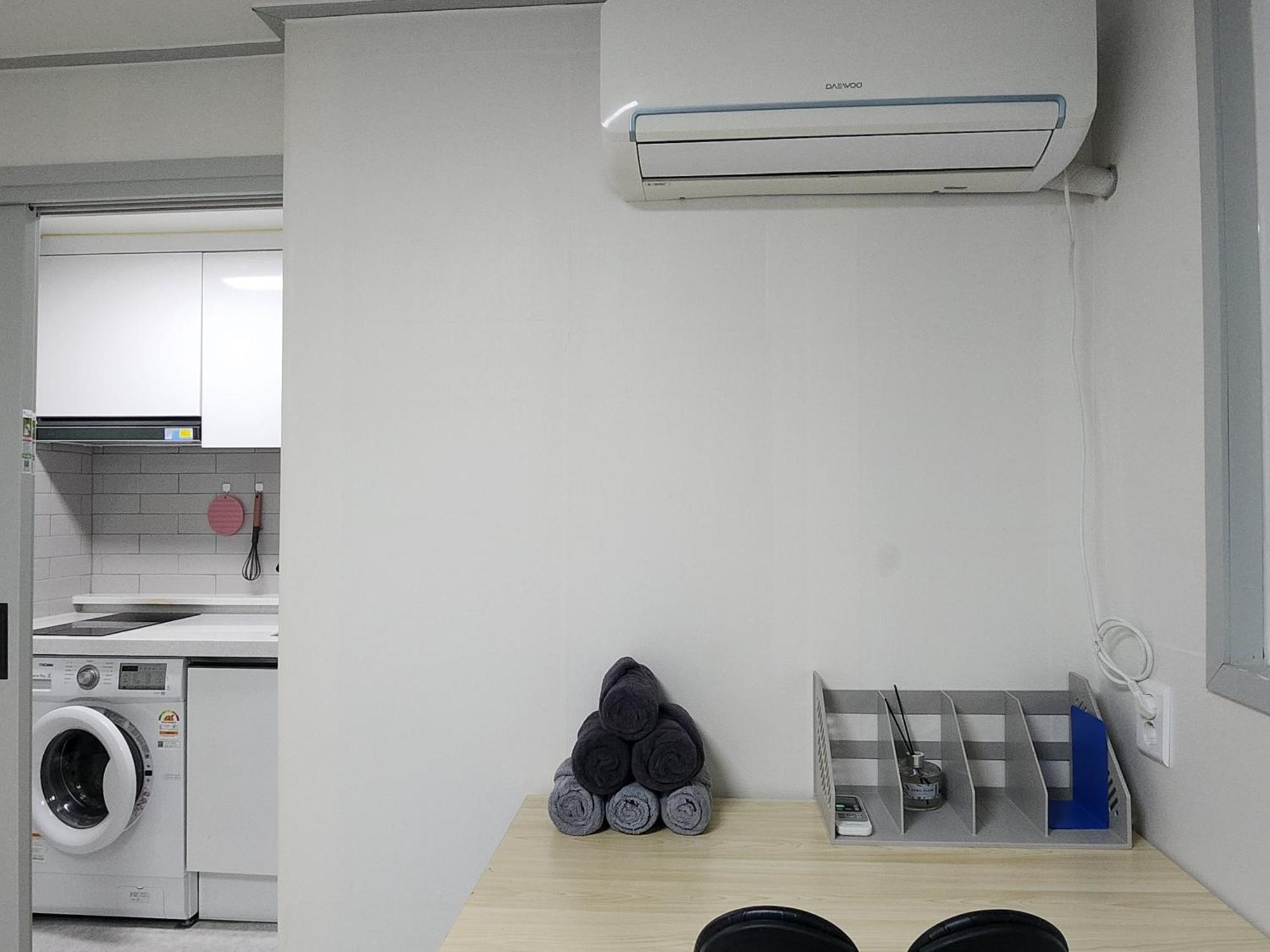 Apartment Affordable And Cozy Near Nakseongdae Station