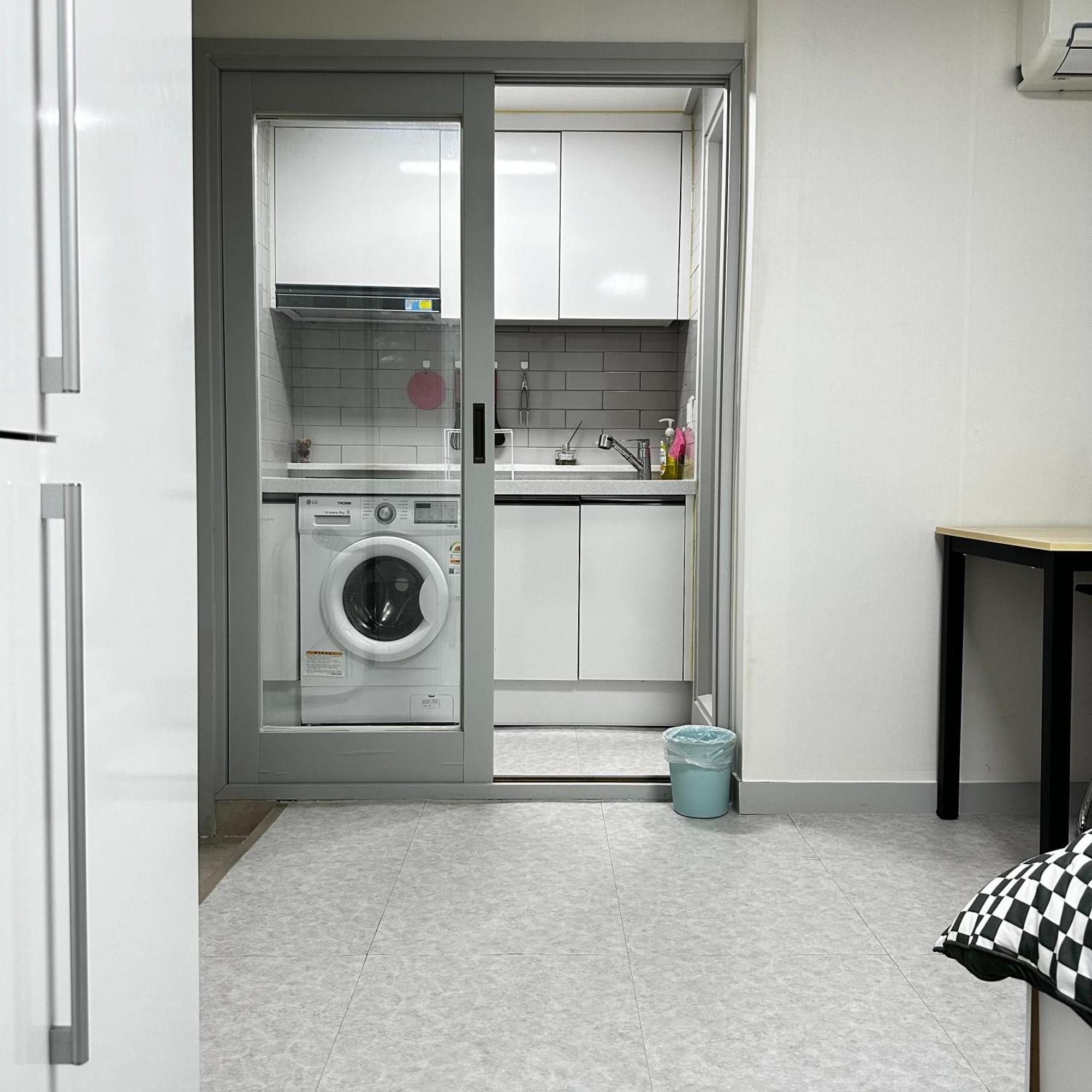 Apartment Affordable And Cozy Near Nakseongdae Station Seoul